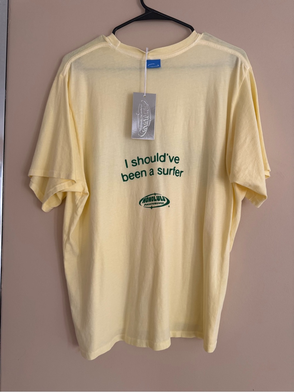Honolulu Pawnshop boxed tee size M